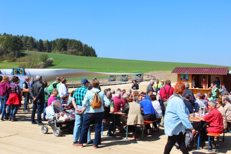 Mehr als 1000 Besucher bei Windparkfest am 08.04.2017